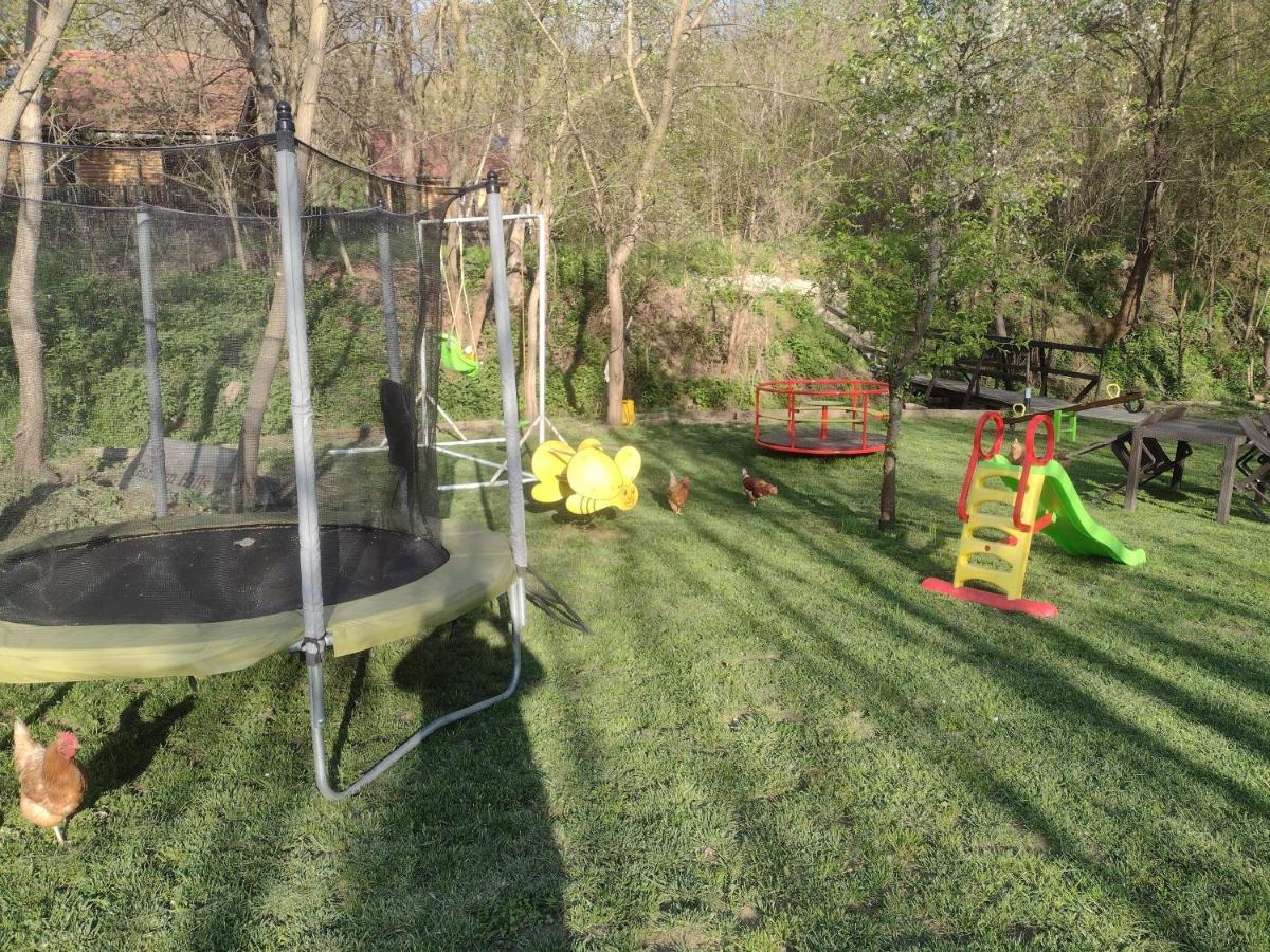 Hills Holiday park Garmen